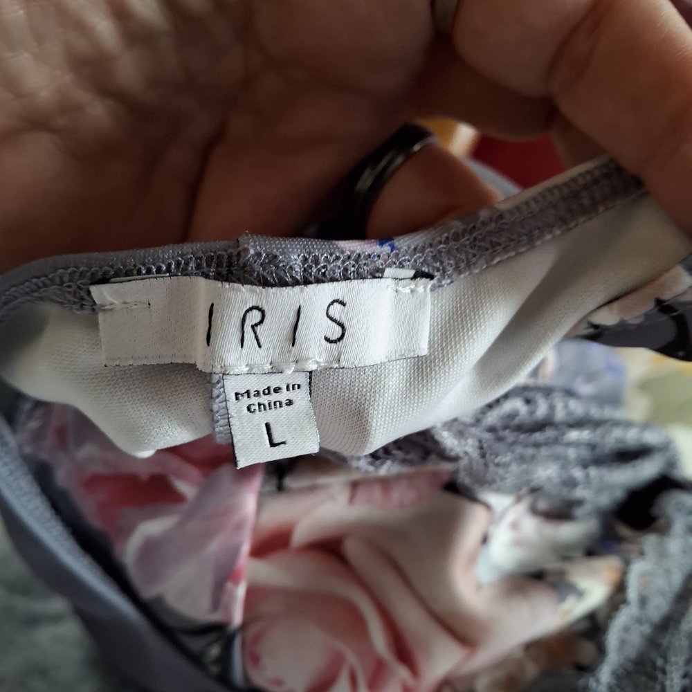 Iris Floral Backless Dress in Gray and Pink - Picture 5 of 5